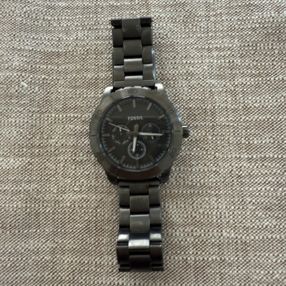Fossil Dark Gray